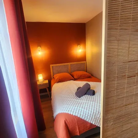 La Pause Plaisir - A La Gare *